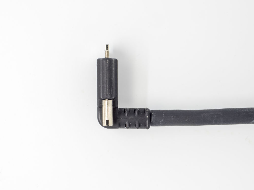 USB 3.0 Micro-B, gewinkelte Umspritzung, verschraubbar